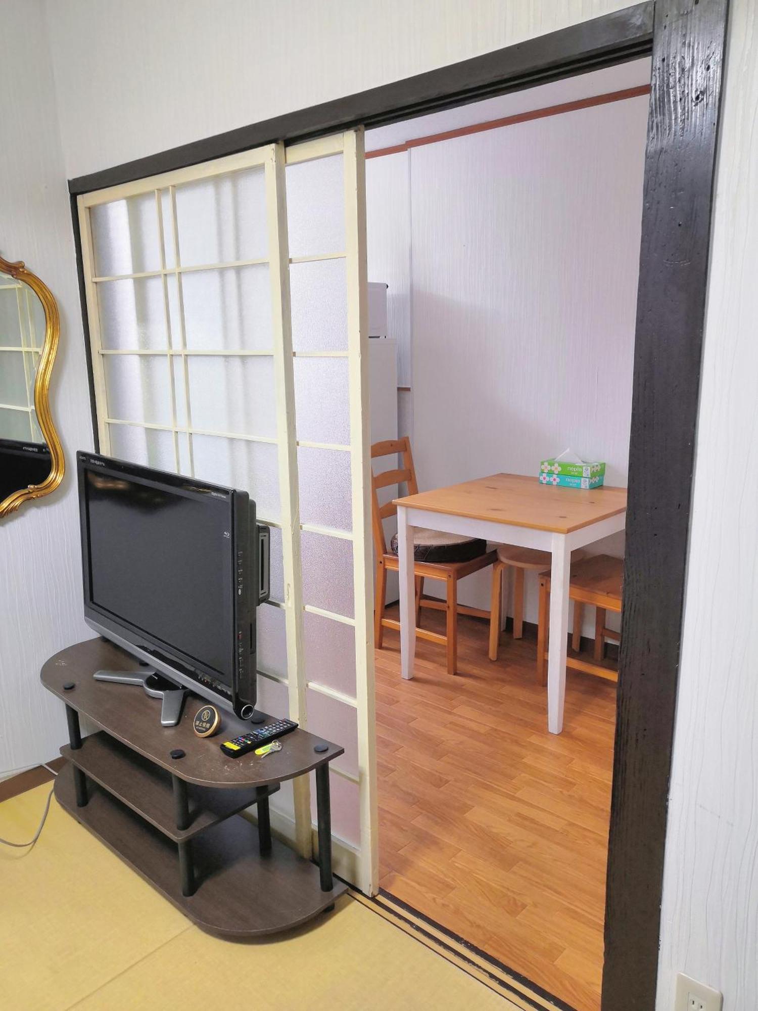 Nippori Osaka Nishi-Tengachaya Guesthouse西天下茶屋アパートメント Luaran gambar